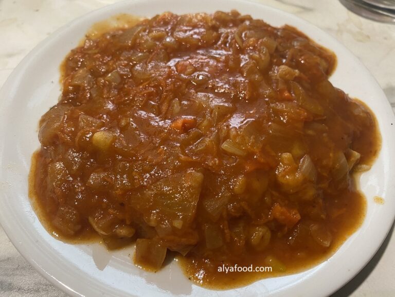 Jellied hake in tomato